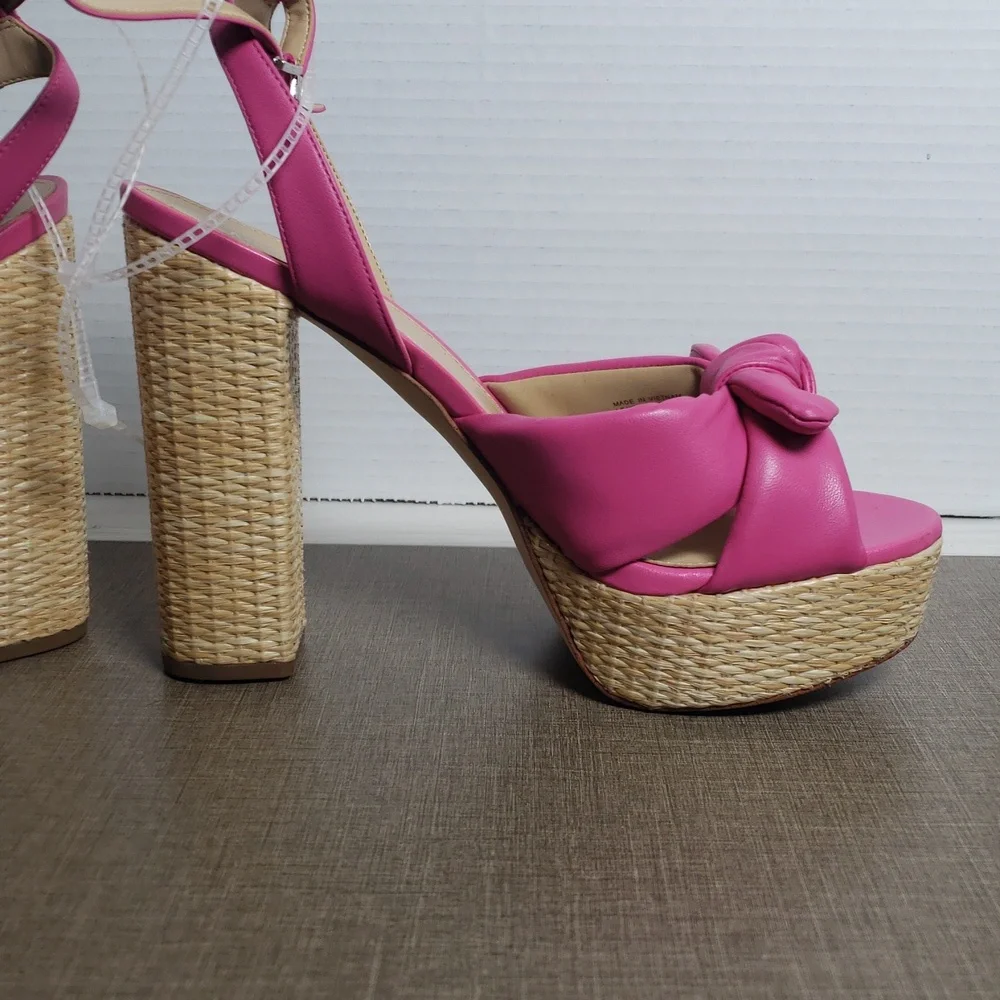 Michael Kors‎ Sadie Pink Leather Bow Platform Sandals - SZ 8.5 - NWOT